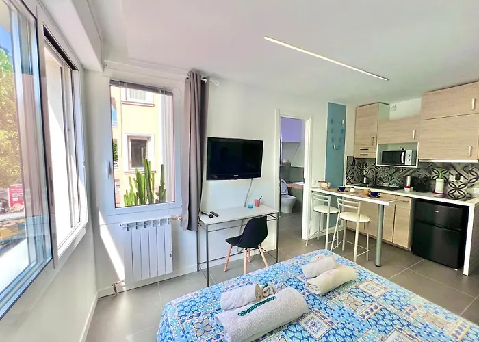 Gloria Maris Apartment